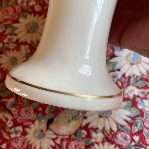VTG Porcelain Ring Holder - Picture 4 of 5